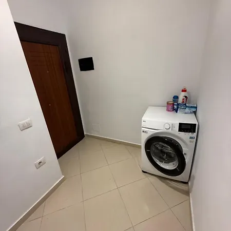 Apartment Ferit's Near Astir Tirana